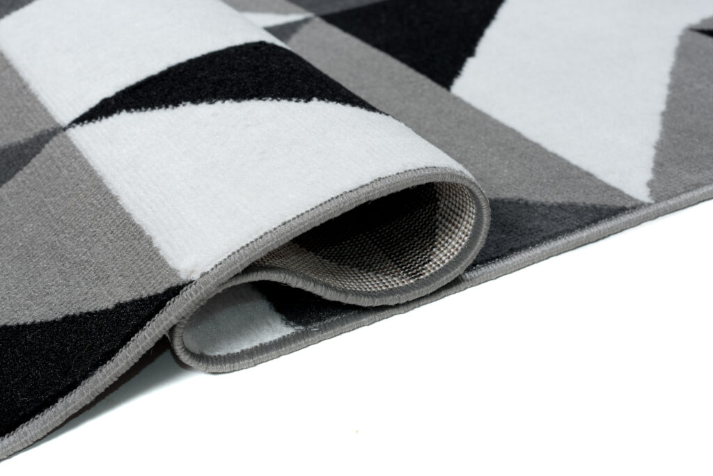 Tapis Luxury Gris Noir Carrés Triangles