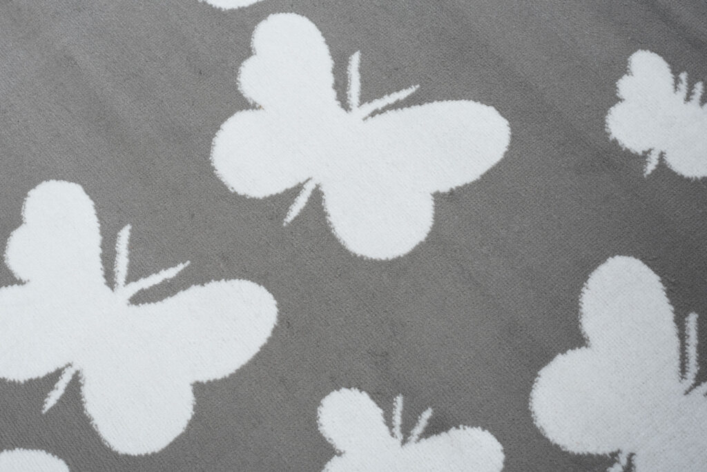 Tapis Luxury Gris Blanc Papillons Enfants