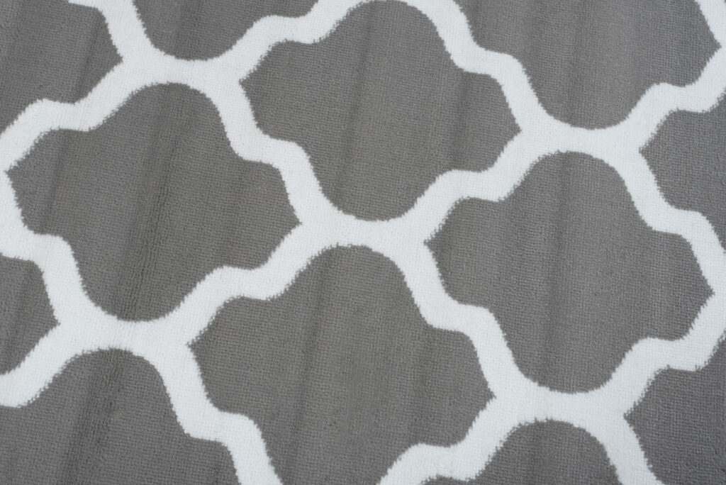Tapis Luxury Gris Blanc Géométrique Treillis Bordé