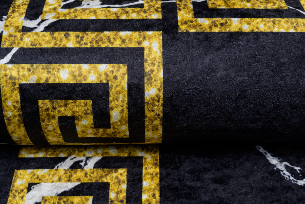 Tapis Toscana à Franges Noir Cadre Or Antidérapant