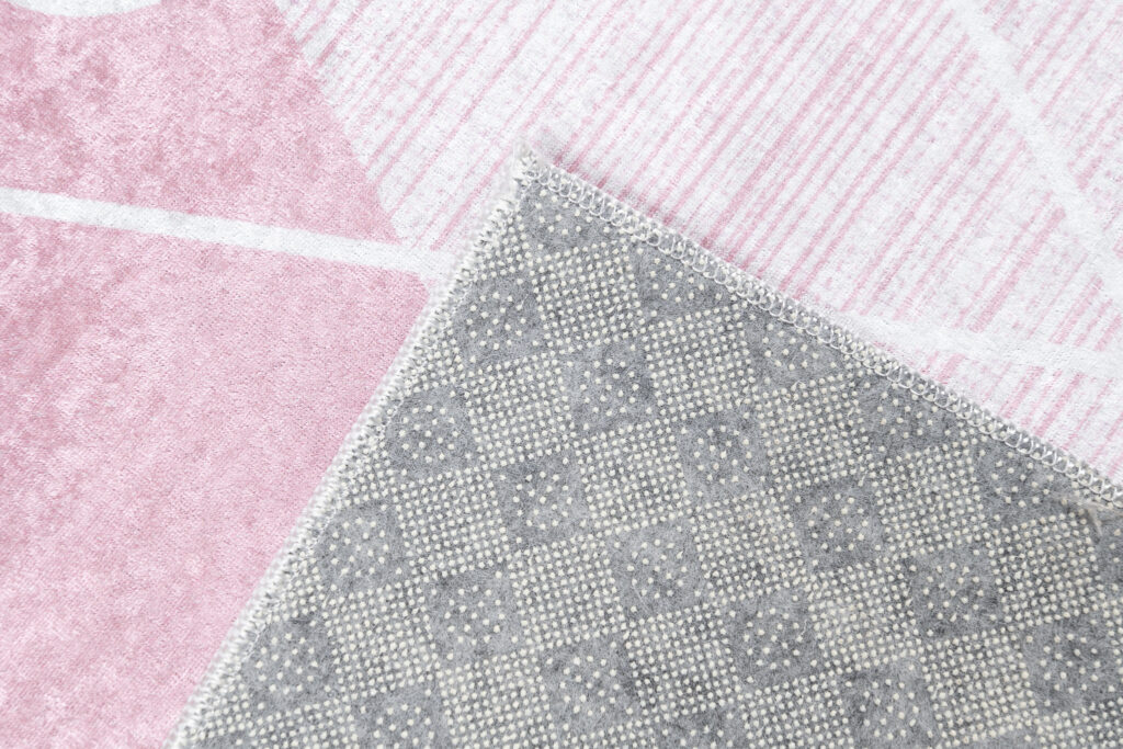 Tapis Emma Antidérapant Lavable Rose Coeurs