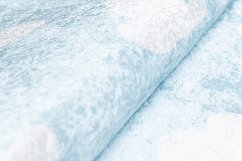 Tapis Emma Enfant Bleu Ciel Nuages Antidérapant