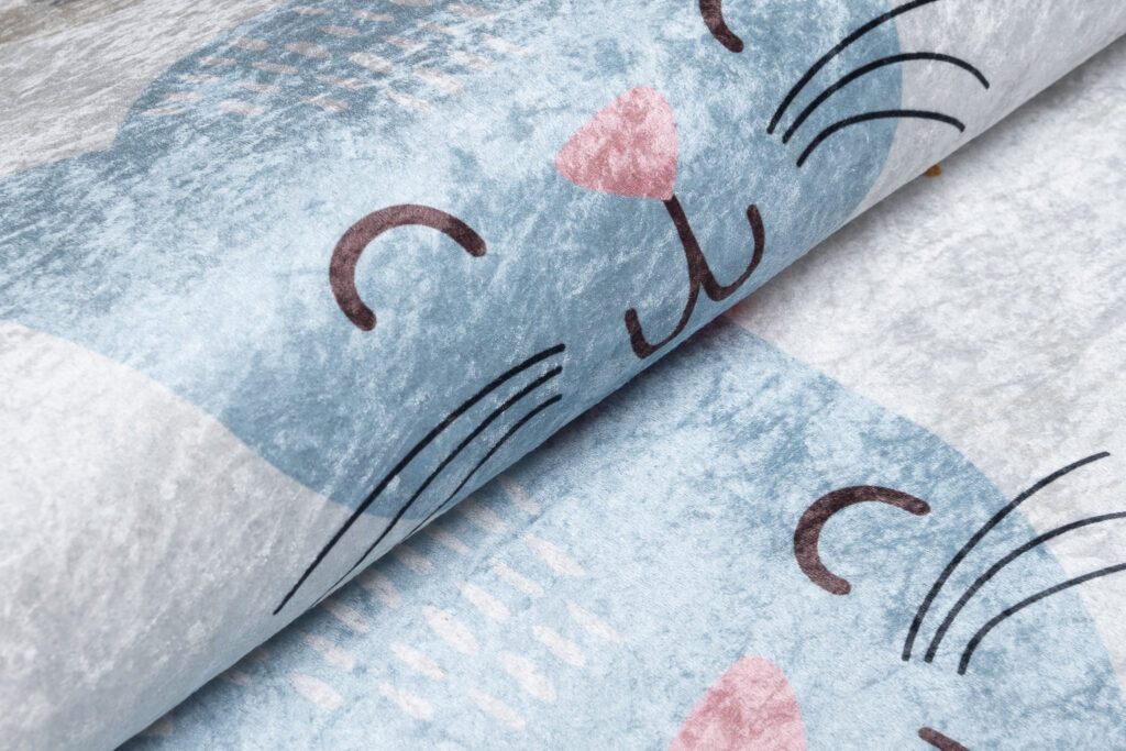 Tapis Emma Enfant Gris Animaux Colorés Antidérapant