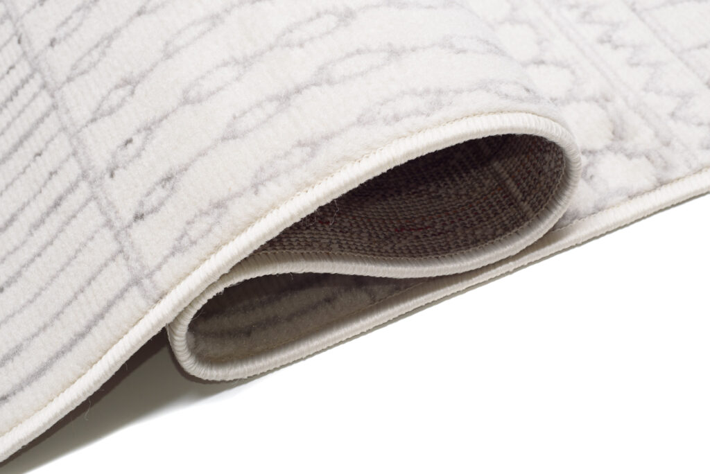 Tapis Juno Moderne Motif Ethnique Moucheté Crème Gris Clair Fin