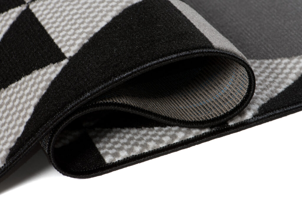 Tapis Maya Gris Jaune Géométrique Triangles