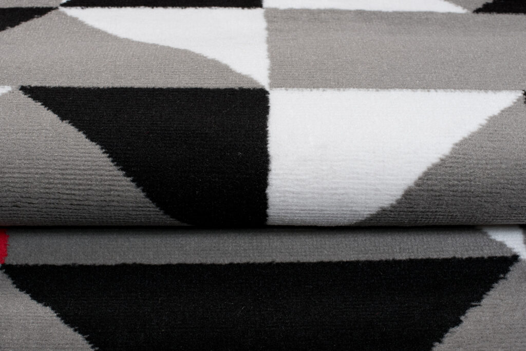Tapis Maya Gris Rouge Triangles