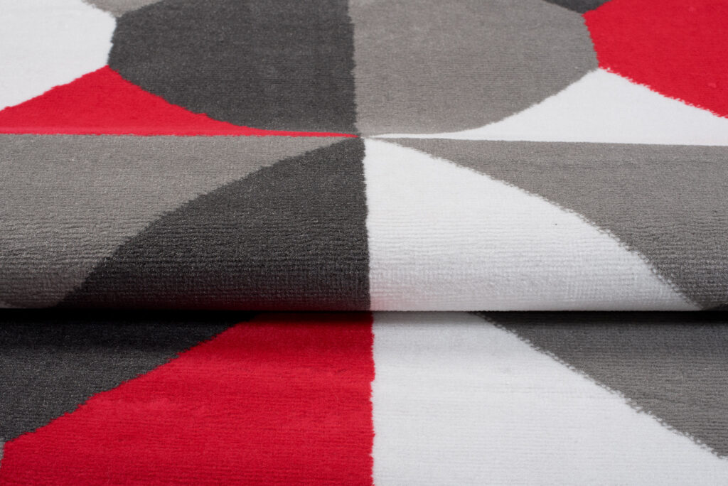 Tapis Maya Gris Rouge Trapèzes Carrés