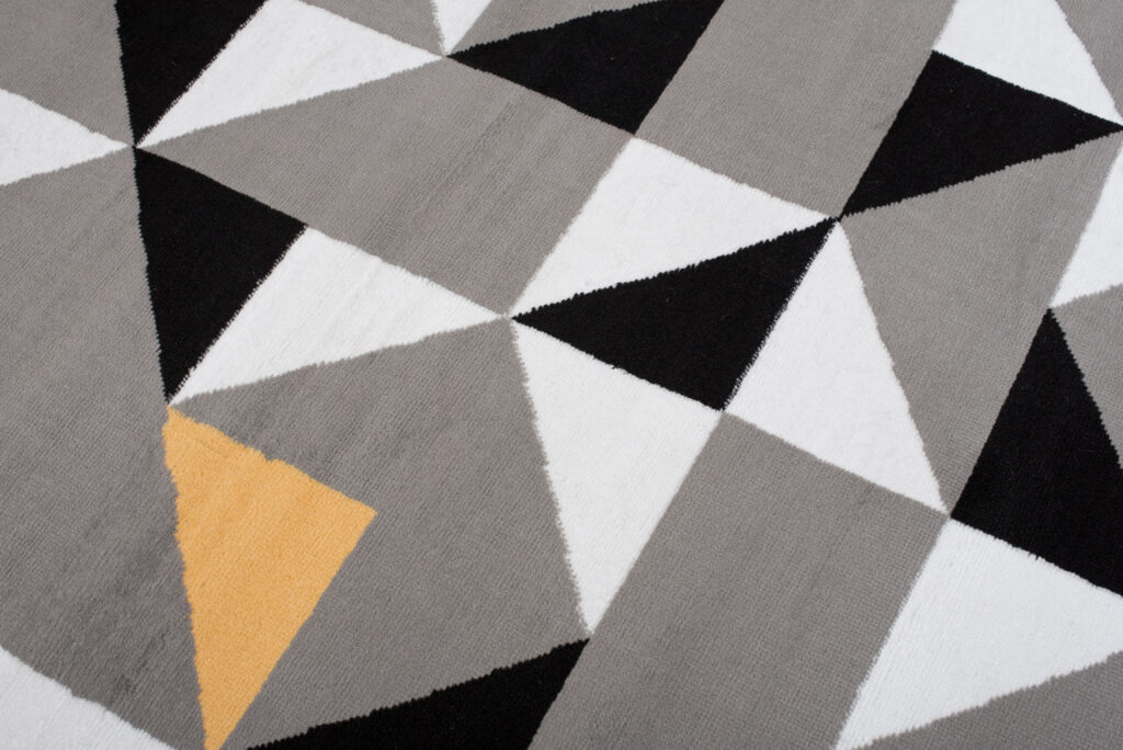 Tapis Maya Gris Jaune Triangles