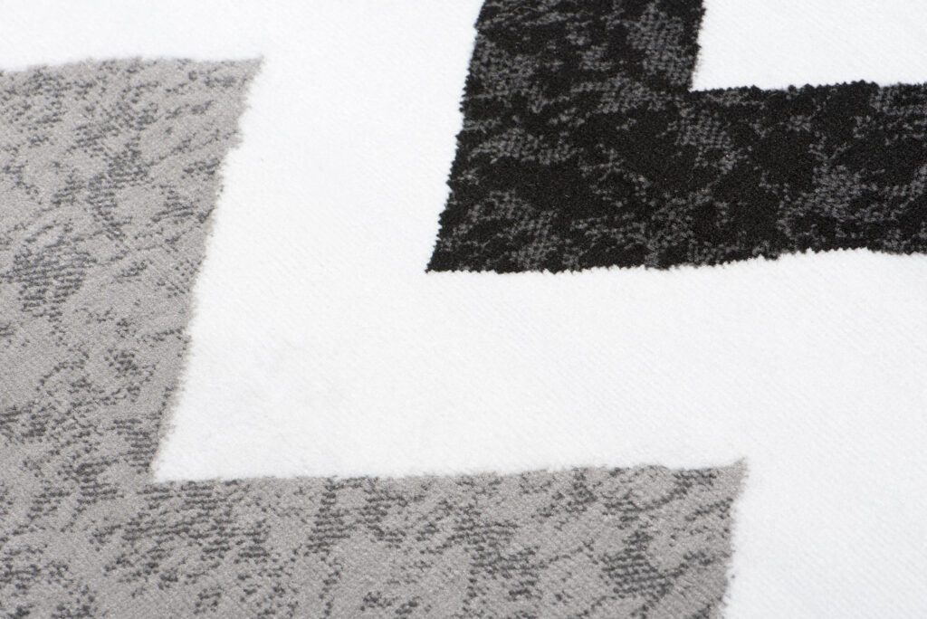 Tapis Maya Gris Noir Géométrique Zigzags