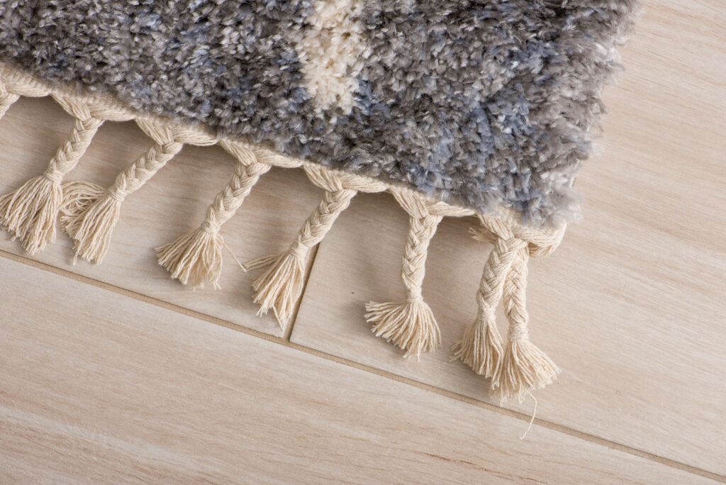 Tapis Versay Gris Crème Losanges à Franges