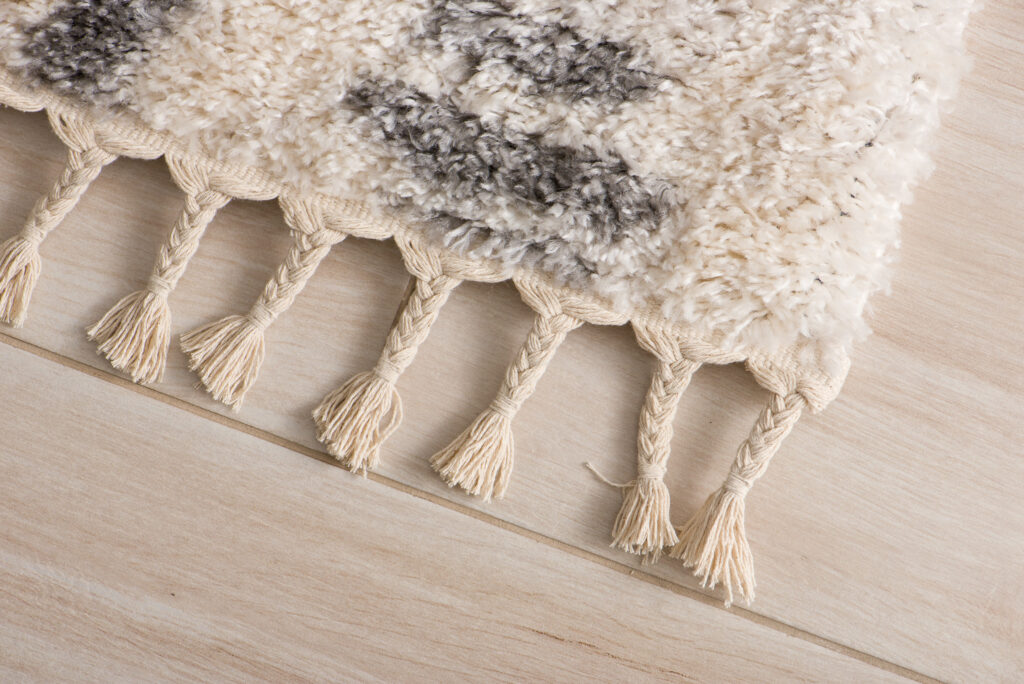 Tapis Versay Crème Gris Aztèque à Franges