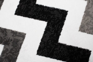 Tapis de Couloir Maya Gris Noir Géométrique en Zigzag