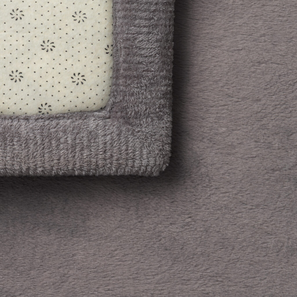 Tapis Enfant Fluffin Carré Gris Foncé