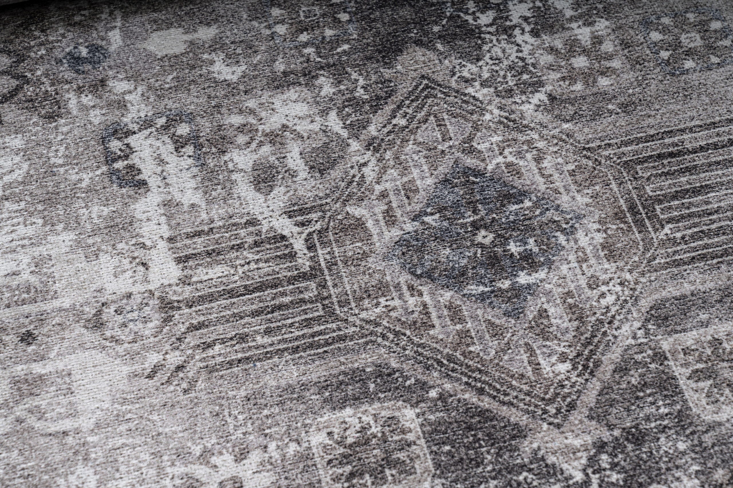 Tapis Dubai Gris Effet Usé Antidérapant